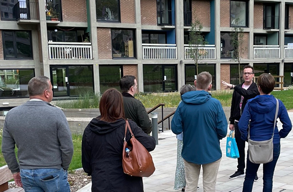 tour group p2 garden square